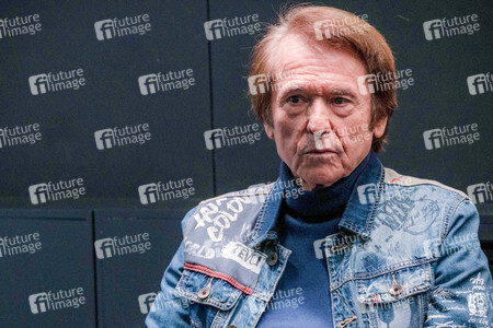 Ausstellungs- und Serienpräsentation 'Raphaelismo' in Madrid