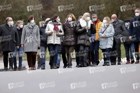 Malu Dreyer besucht Wiederaufbauarbeiten in Schuld