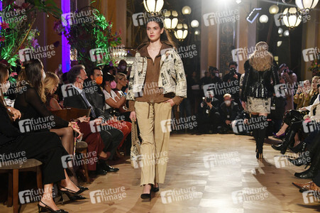 Ollendiek Fashion Show auf der Frankfurt Fashion Week Herbst/Winter 2022