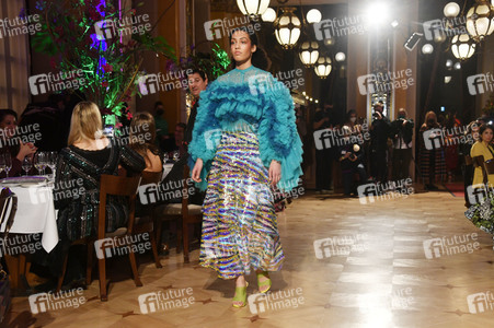 Dawid Tomaszewski Fashion Show auf der Frankfurt Fashion Week Herbst/Winter 2022