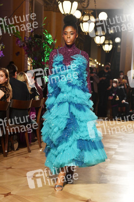 Dawid Tomaszewski Fashion Show auf der Frankfurt Fashion Week Herbst/Winter 2022