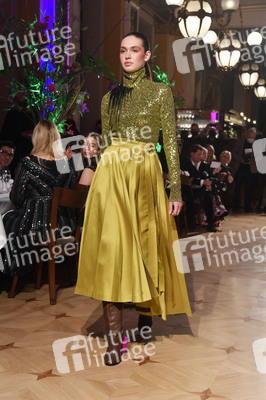Dawid Tomaszewski Fashion Show auf der Frankfurt Fashion Week Herbst/Winter 2022