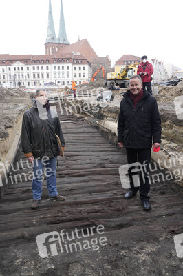 Fototermin mit Klaus Lederer auf der Grabung Molkenmarkt in Berlin