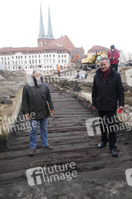 Fototermin mit Klaus Lederer auf der Grabung Molkenmarkt in Berlin