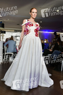 NeChia und MauMar Fashion Show auf der Frankfurt Fashion Week Herbst/Winter 2022