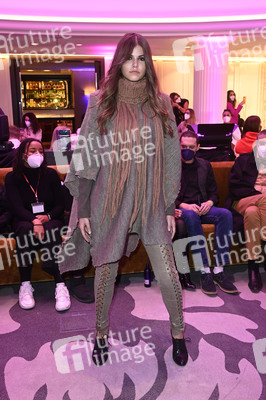 NeChia und MauMar Fashion Show auf der Frankfurt Fashion Week Herbst/Winter 2022