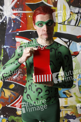 GEEK ART: Joker meets Riddler Bodypainting