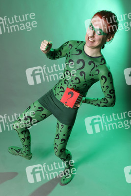 GEEK ART: Joker meets Riddler Bodypainting