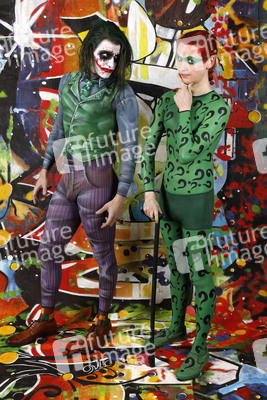GEEK ART: Joker meets Riddler Bodypainting