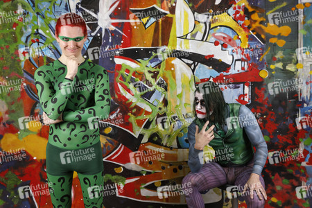 GEEK ART: Joker meets Riddler Bodypainting