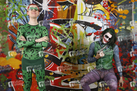GEEK ART: Joker meets Riddler Bodypainting
