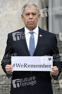 Pressestatements von Wolfgang Sobotka, Mickey Levy und Bärbel Bas in Berlin