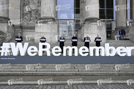 Gedenkstunde zum Tag des Gedenkens an die Opfer des Nationalsozialismus in Berlin