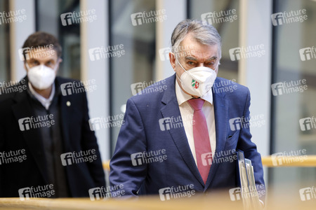 Gedenkstunde zum Tag des Gedenkens an die Opfer des Nationalsozialismus in Düsseldorf
