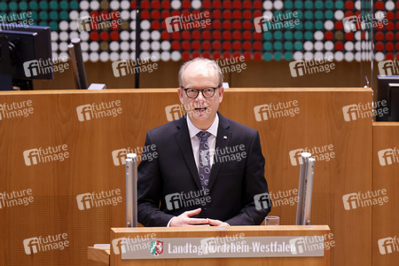 Gedenkstunde zum Tag des Gedenkens an die Opfer des Nationalsozialismus in Düsseldorf