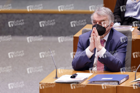 Gedenkstunde zum Tag des Gedenkens an die Opfer des Nationalsozialismus in Düsseldorf
