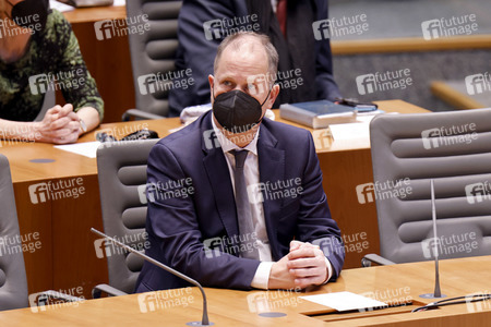 Gedenkstunde zum Tag des Gedenkens an die Opfer des Nationalsozialismus in Düsseldorf