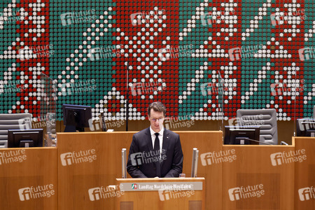 Gedenkstunde zum Tag des Gedenkens an die Opfer des Nationalsozialismus in Düsseldorf