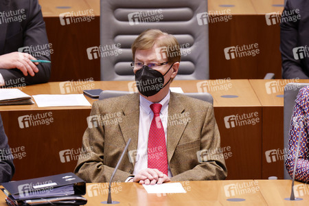 Gedenkstunde zum Tag des Gedenkens an die Opfer des Nationalsozialismus in Düsseldorf