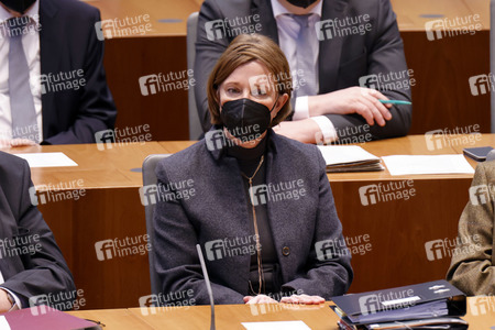 Gedenkstunde zum Tag des Gedenkens an die Opfer des Nationalsozialismus in Düsseldorf