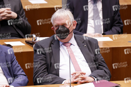 Gedenkstunde zum Tag des Gedenkens an die Opfer des Nationalsozialismus in Düsseldorf