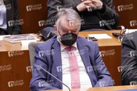 Gedenkstunde zum Tag des Gedenkens an die Opfer des Nationalsozialismus in Düsseldorf