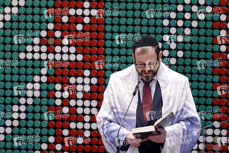 Gedenkstunde zum Tag des Gedenkens an die Opfer des Nationalsozialismus in Düsseldorf