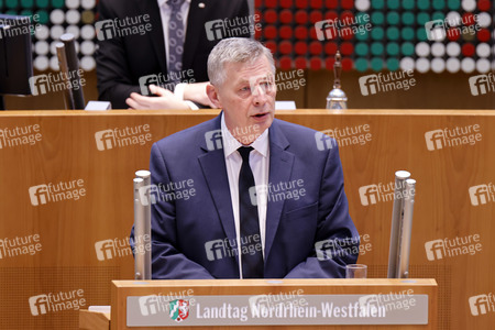 Gedenkstunde zum Tag des Gedenkens an die Opfer des Nationalsozialismus in Düsseldorf