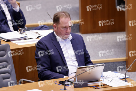 Gedenkstunde zum Tag des Gedenkens an die Opfer des Nationalsozialismus in Düsseldorf
