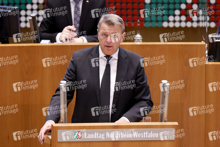 Gedenkstunde zum Tag des Gedenkens an die Opfer des Nationalsozialismus in Düsseldorf