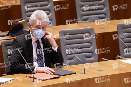 Gedenkstunde zum Tag des Gedenkens an die Opfer des Nationalsozialismus in Düsseldorf