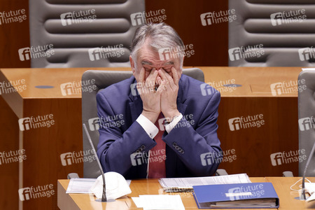 Gedenkstunde zum Tag des Gedenkens an die Opfer des Nationalsozialismus in Düsseldorf