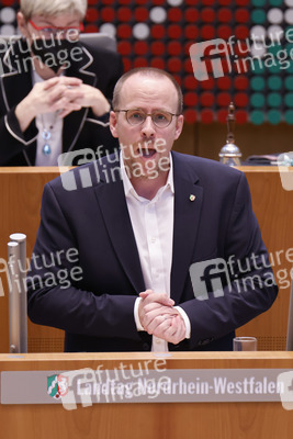 Gedenkstunde zum Tag des Gedenkens an die Opfer des Nationalsozialismus in Düsseldorf