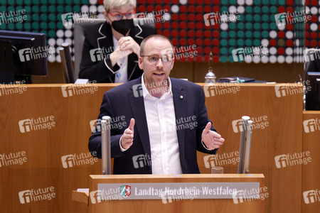 Gedenkstunde zum Tag des Gedenkens an die Opfer des Nationalsozialismus in Düsseldorf
