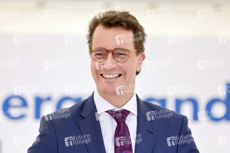 Eröffnung der Baustellte für eine Bio-Flüssiggas-Anlage in Köln