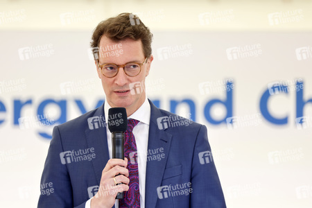 Eröffnung der Baustellte für eine Bio-Flüssiggas-Anlage in Köln