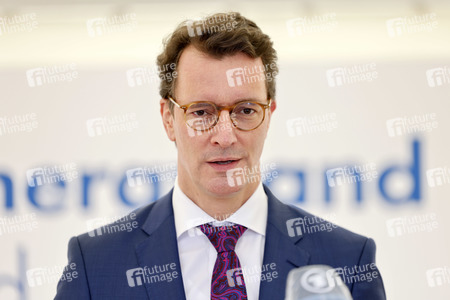 Eröffnung der Baustellte für eine Bio-Flüssiggas-Anlage in Köln