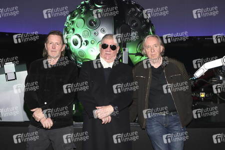 Premiere '20.000 Meilen unter dem Meer' in Hamburg