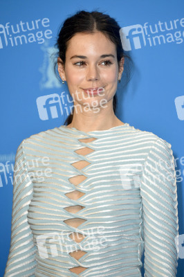 Photocall 'Cinco lobitos', Berlinale 2022