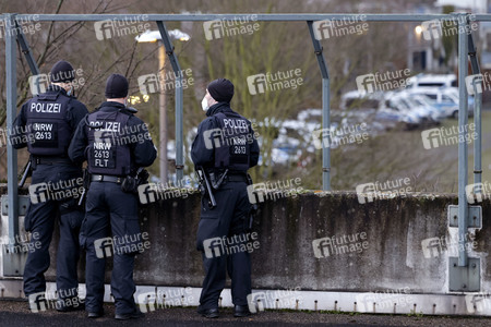 Sicherheitsmaßnahmen beim Drach Prozess in Köln