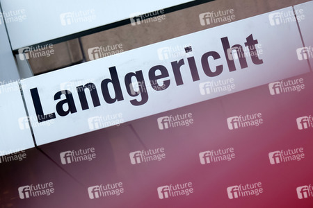 Sicherheitsmaßnahmen beim Drach Prozess in Köln