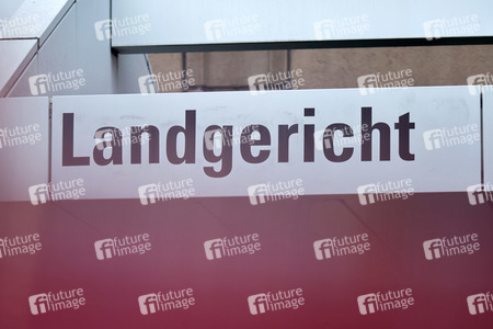 Sicherheitsmaßnahmen beim Drach Prozess in Köln