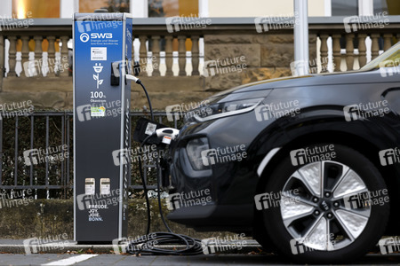 Symbolfoto Stromtankstelle