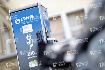 Symbolfoto Stromtankstelle