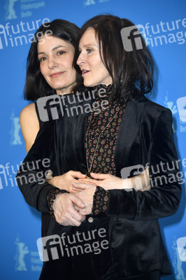 Photocall 'A E I O U - Das schnelle Alphabet der Liebe', Berlinale 2022