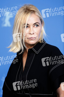 Photocall 'Les passagers de la nuit', Berlinale 2022