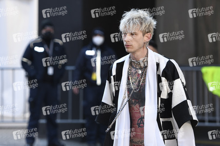 Machine Gun Kelly bei der Ankunft am Grand Hyatt Hotel, Berlinale 2022
