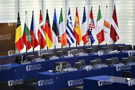 Jahresbericht 2021 der EZB im EU-Parlament in Straßburg