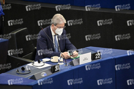Jahresbericht 2021 der EZB im EU-Parlament in Straßburg