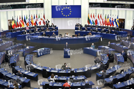 Jahresbericht 2021 der EZB im EU-Parlament in Straßburg